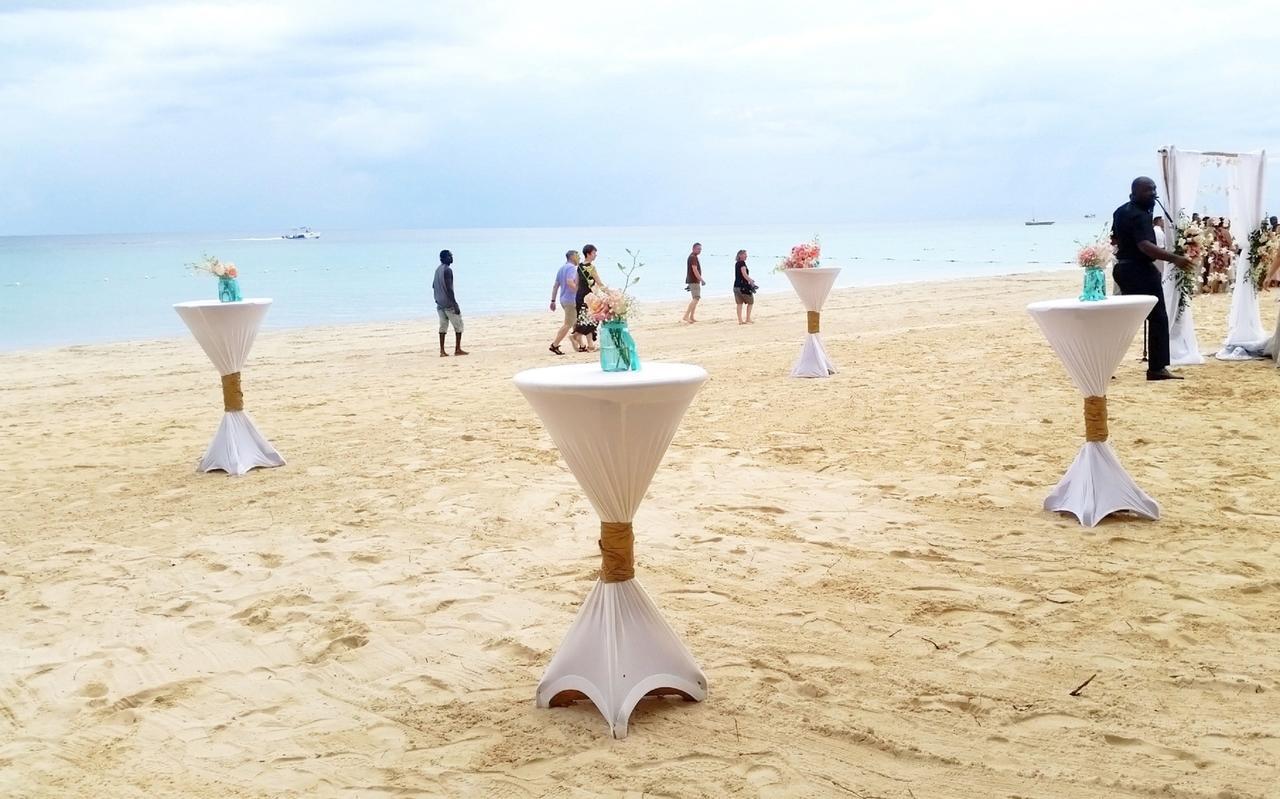 מלון נגריל Idle Awhile Beach מראה חיצוני תמונה