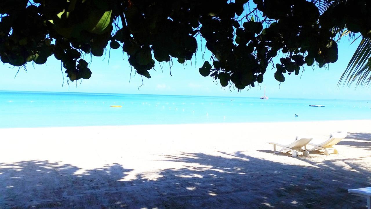 מלון נגריל Idle Awhile Beach מראה חיצוני תמונה